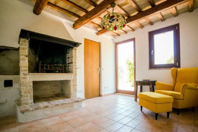 בית מלון כפרי Al Poggio Dei 4 Borghi