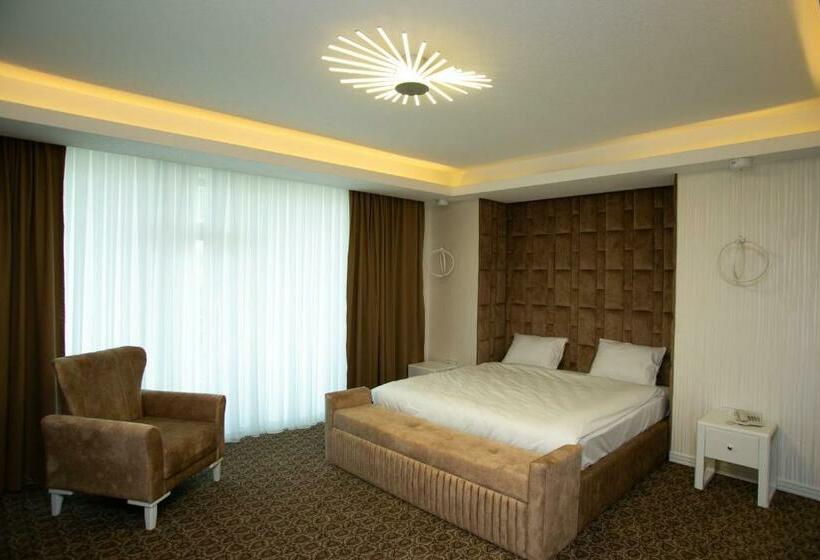 هتل Boyuk Ashirim