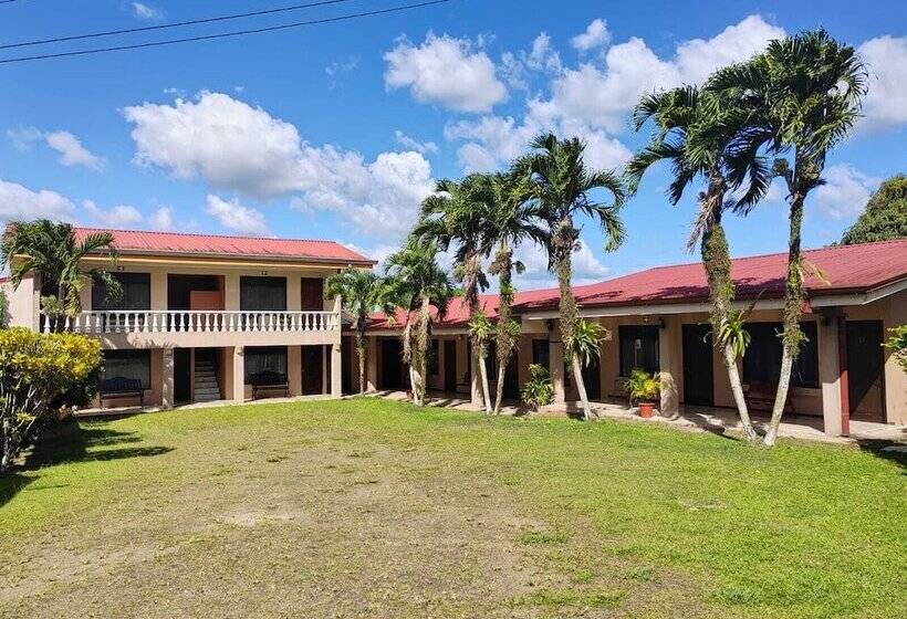 فندق Cabinas Piedra Luna