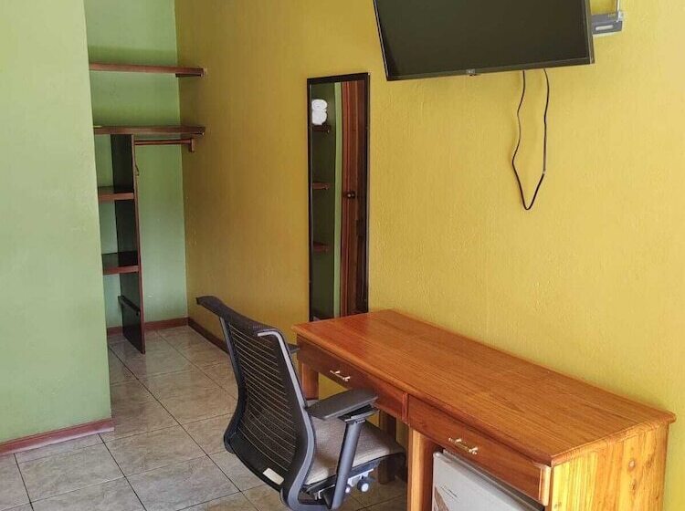 فندق Cabinas Piedra Luna