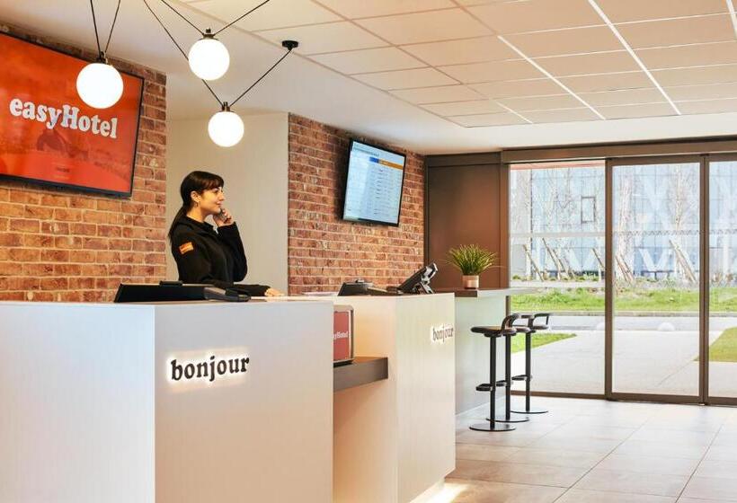 Easyhotel Paris Charles De Gaulle Villepinte