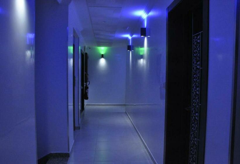 هتل Hôtel Laluna Bay