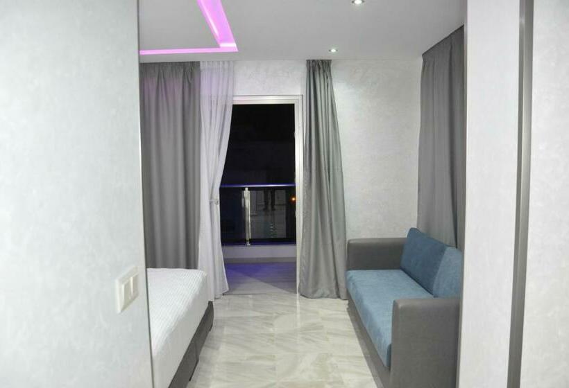 هتل Hôtel Laluna Bay