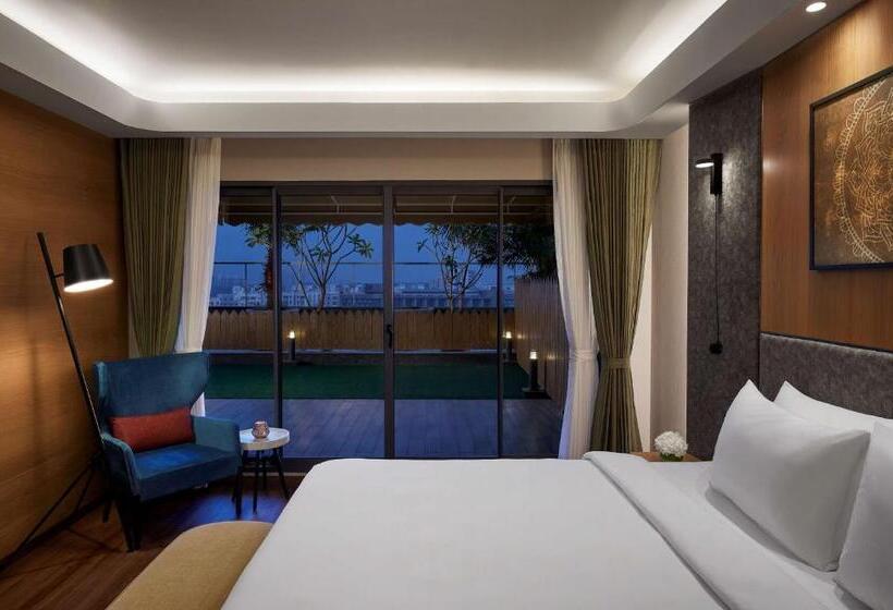 בית מלון כפרי Hyatt Place Vadodara