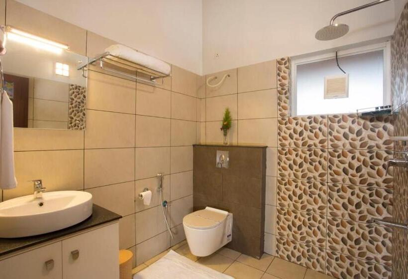 Отель Karlad Lake View Resort