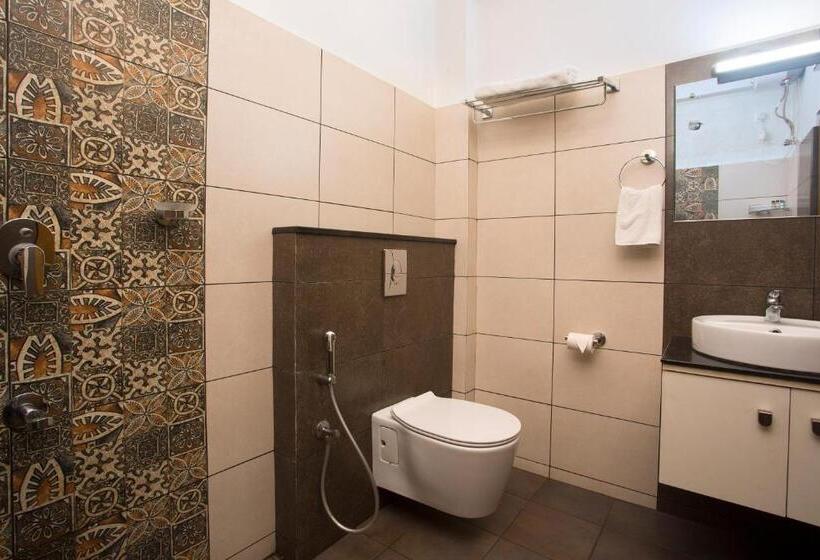 Отель Karlad Lake View Resort