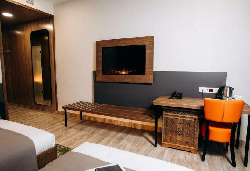 هتل Morva Premium Spa Resort