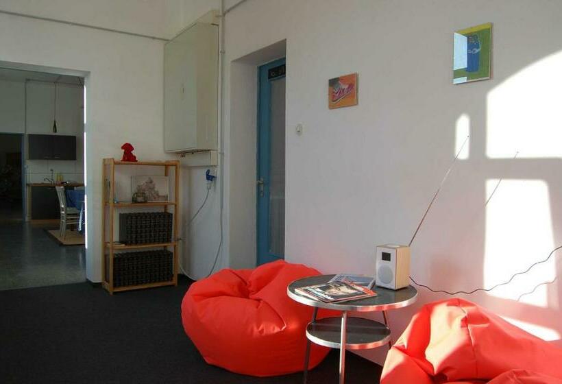 ホテル Oberzent Hostelstyle Nur Für Aktive Touristen