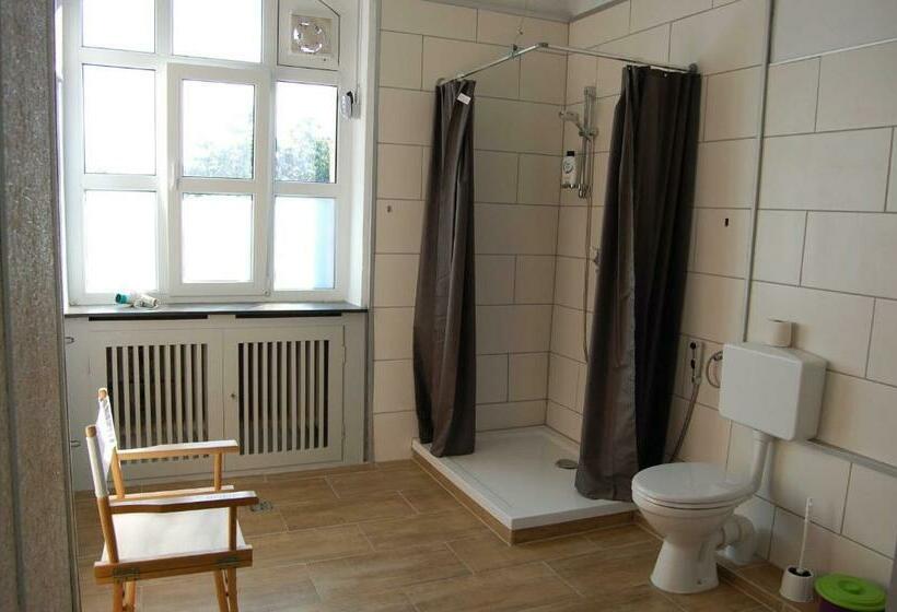 ホテル Oberzent Hostelstyle Nur Für Aktive Touristen