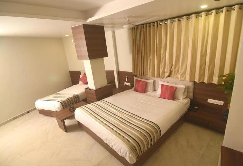 Hotel Rajpath Inn