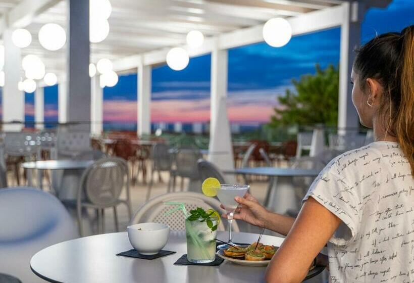 فندق Amareclub Red Sun Village