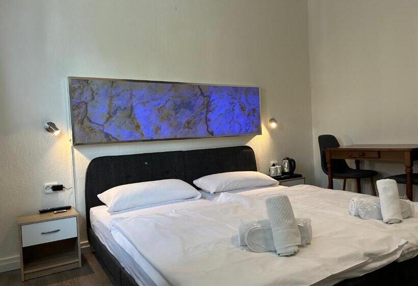 هتل Riverside Airport