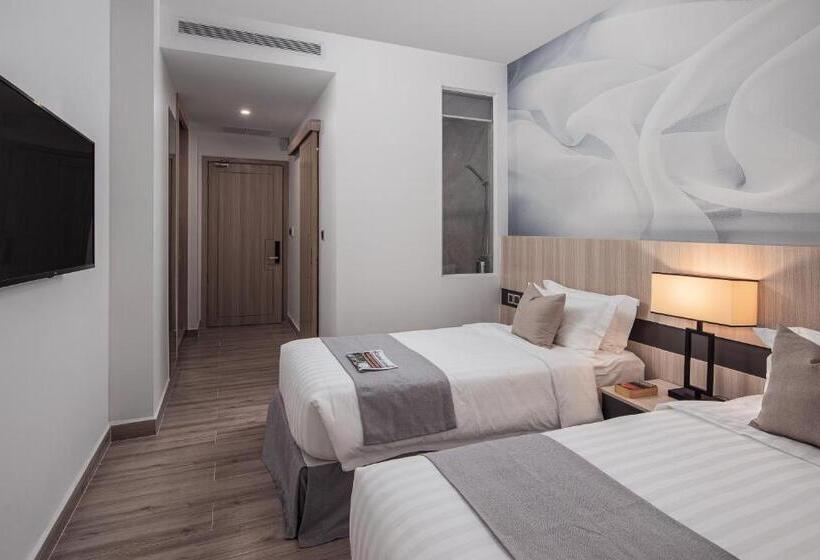 Отель Sensory Park Urban