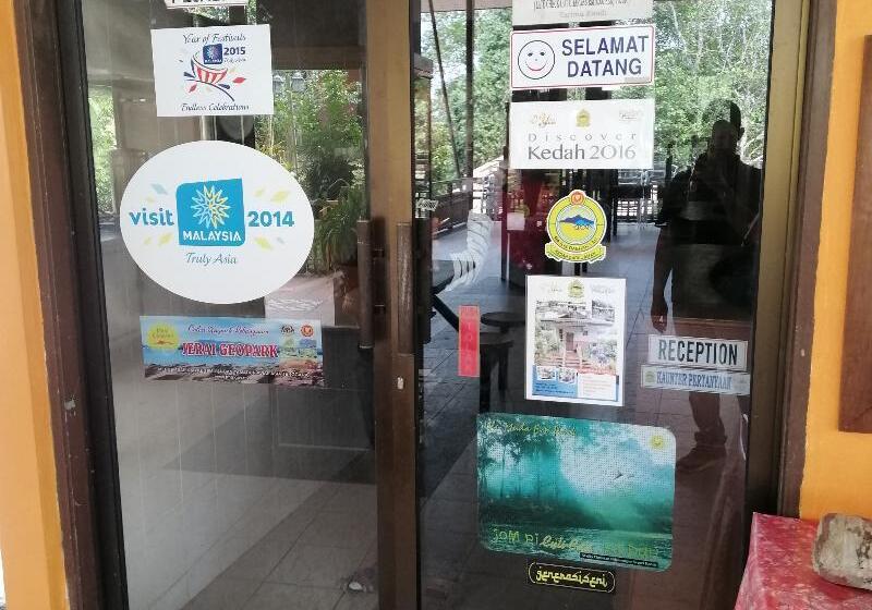 فندق Spot On 89954 D Yan Chalet