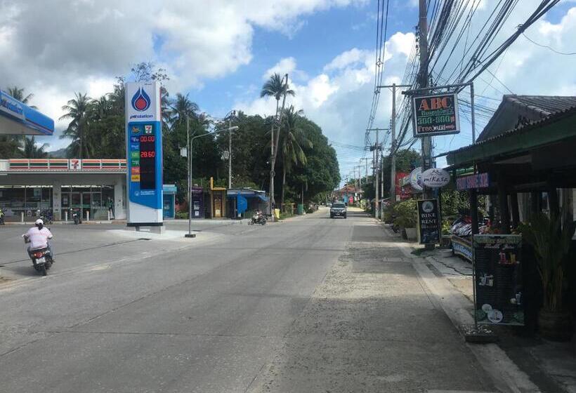 호텔 The Brown House