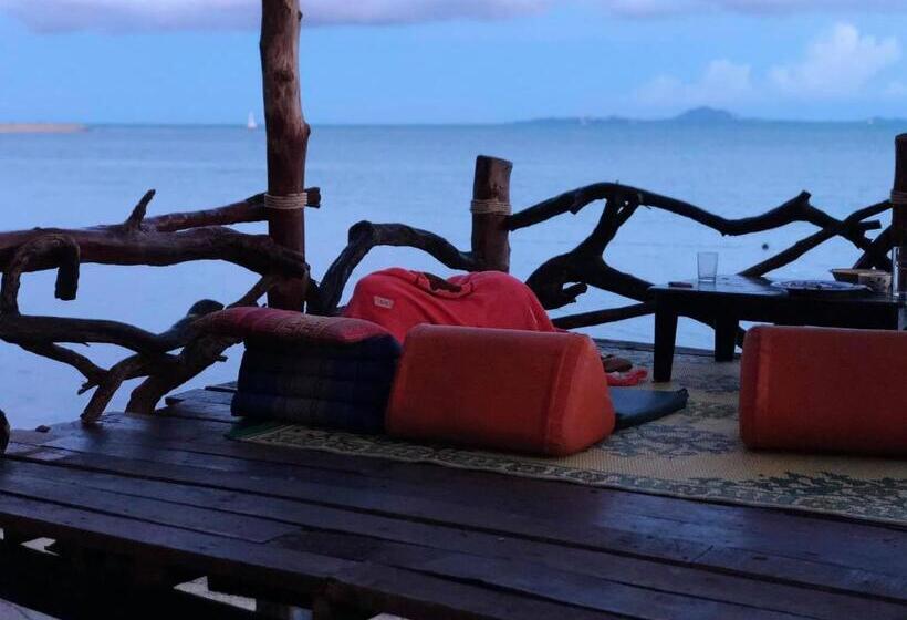 호텔 The Brown House