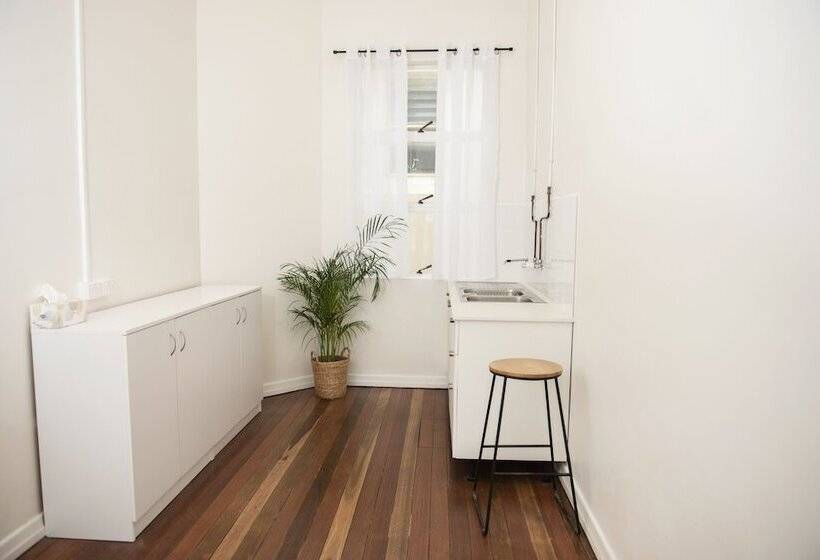 בית מלון כפרי The Met