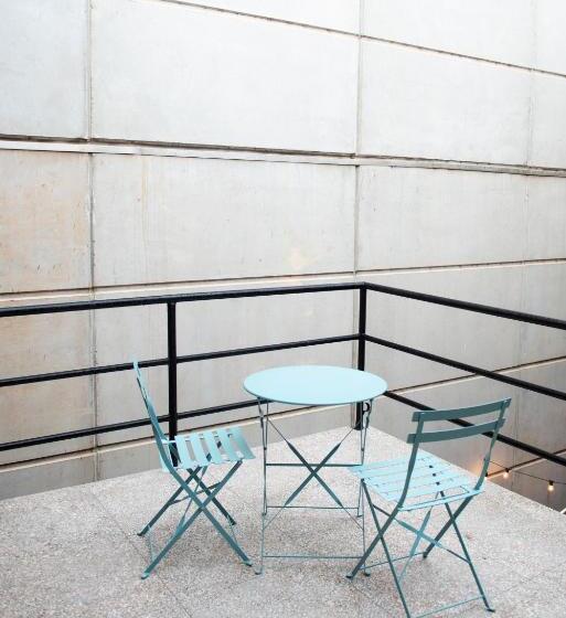 בית מלון כפרי The Met