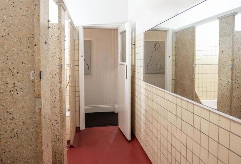 בית מלון כפרי The Met