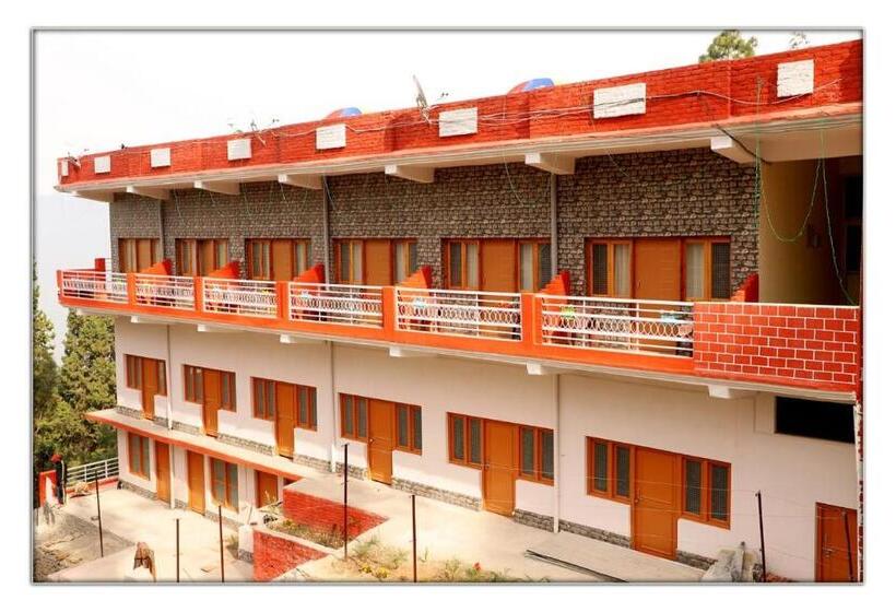 酒店 The Ranikhet Continental