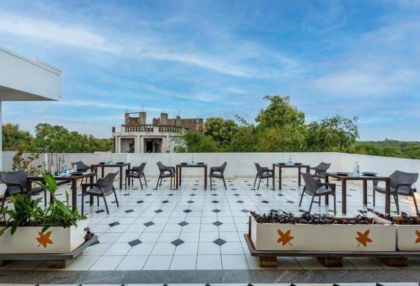 Hôtel Treebo Premium Villa Escape In With Pool View