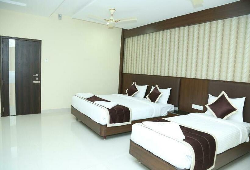 ホテル Venkaateswara