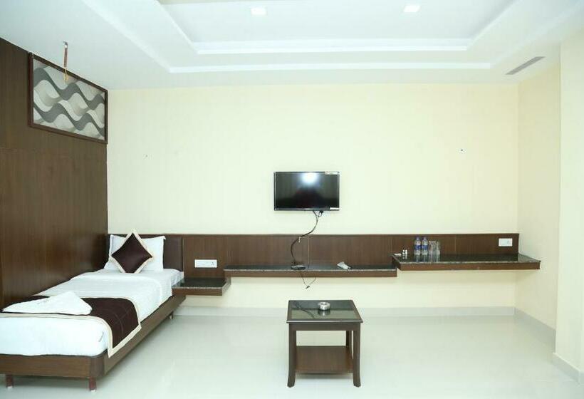 ホテル Venkaateswara