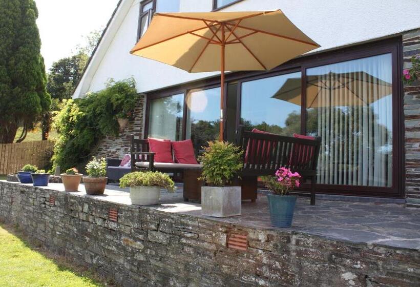 Kerryanna Country House Bed And Breakfast