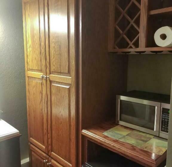 فندق على الطريق Lily Pad Suites