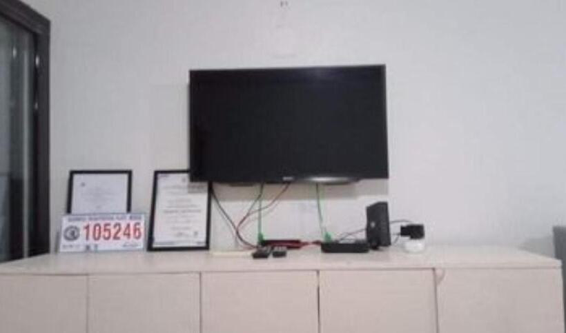 One Oasis A10 3mins Walk Sm Mall,free Pool   Wifi