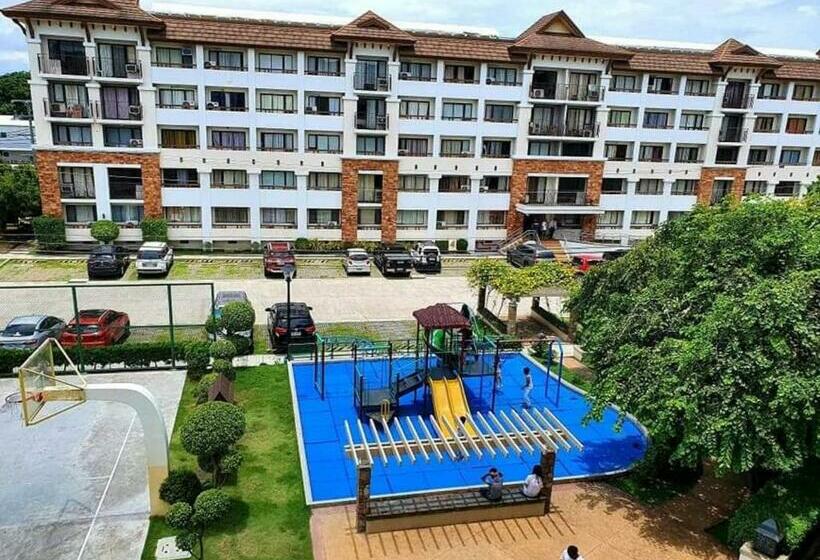 One Oasis A10 3mins Walk Sm Mall,free Pool   Wifi