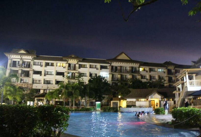 One Oasis A10 3mins Walk Sm Mall,free Pool   Wifi