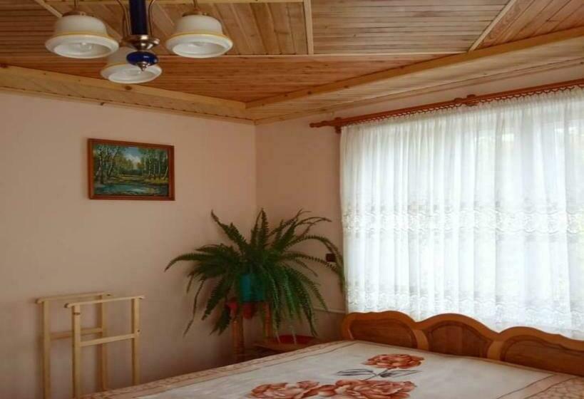 بنسيون Bat Kivska Hata