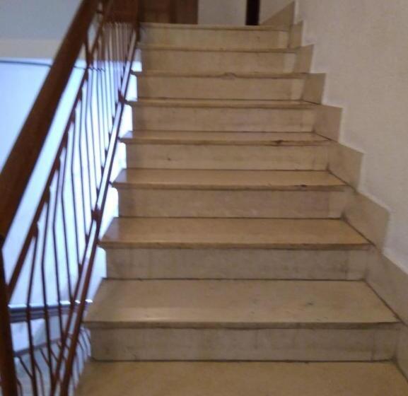 膳宿费 Castellaneta Short Term  Low Cost