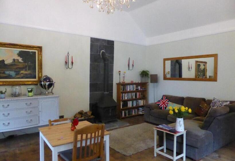 פנסיון Cookshayes Country Guest House