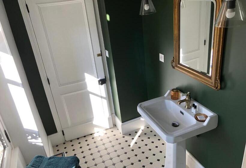 פנסיון Domaine Saint Hilaire