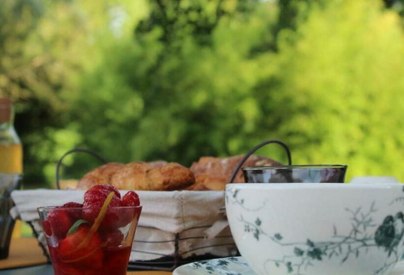 פנסיון Domaine Saint Hilaire