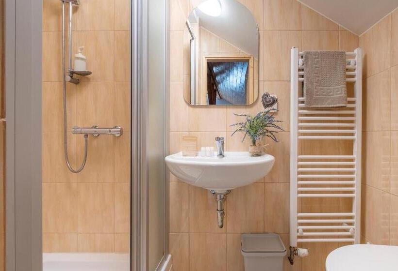 膳宿费 Krmelec U Kraví Hory