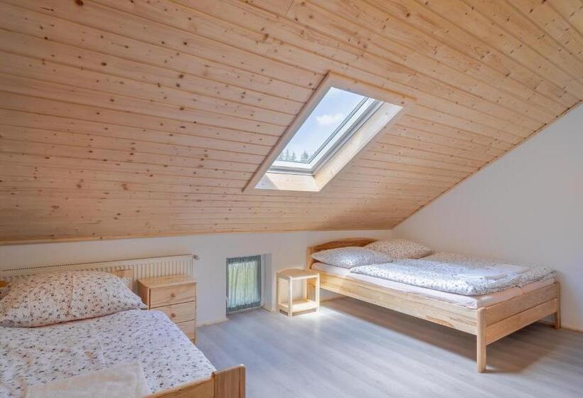 膳宿费 Krmelec U Kraví Hory