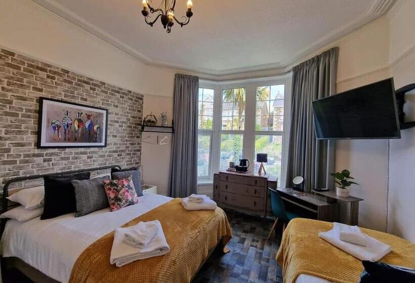 Пансион Lansdowne Simply Stay