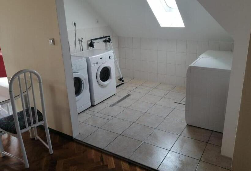 Пансион Lucky Hostel