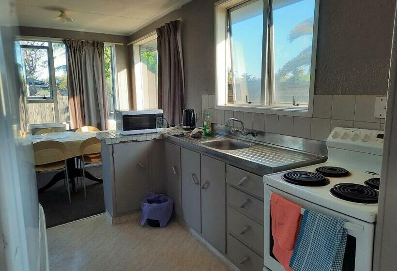 膳宿费 Mount Budget Accommodation