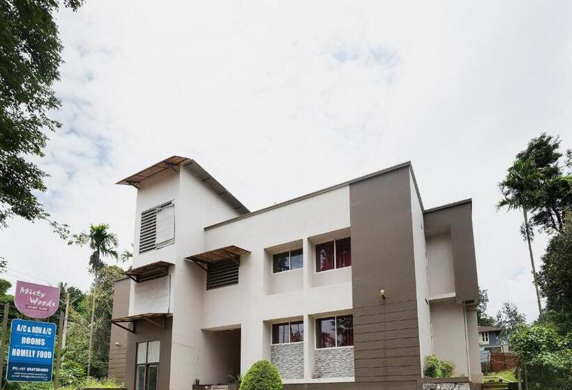 بنسيون Oyo 78243 Vedica Home Stays