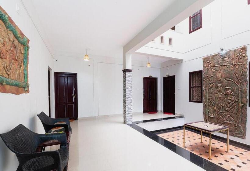 بنسيون Oyo 78243 Vedica Home Stays