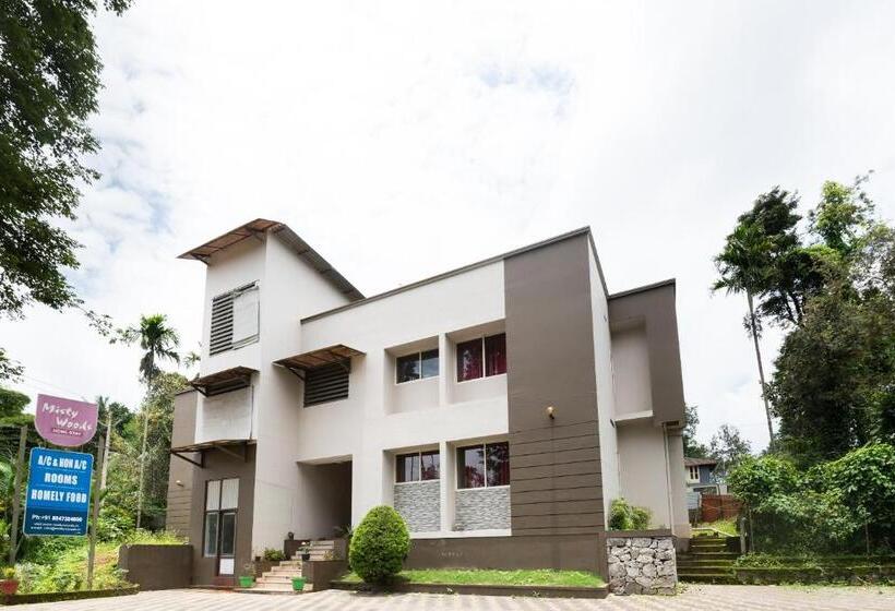 بنسيون Oyo 78243 Vedica Home Stays