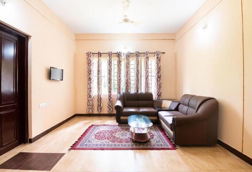 ペンション Oyo 78243 Vedica Home Stays