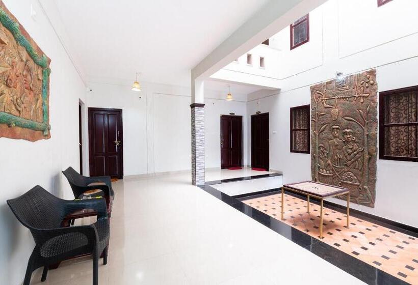 ペンション Oyo 78243 Vedica Home Stays