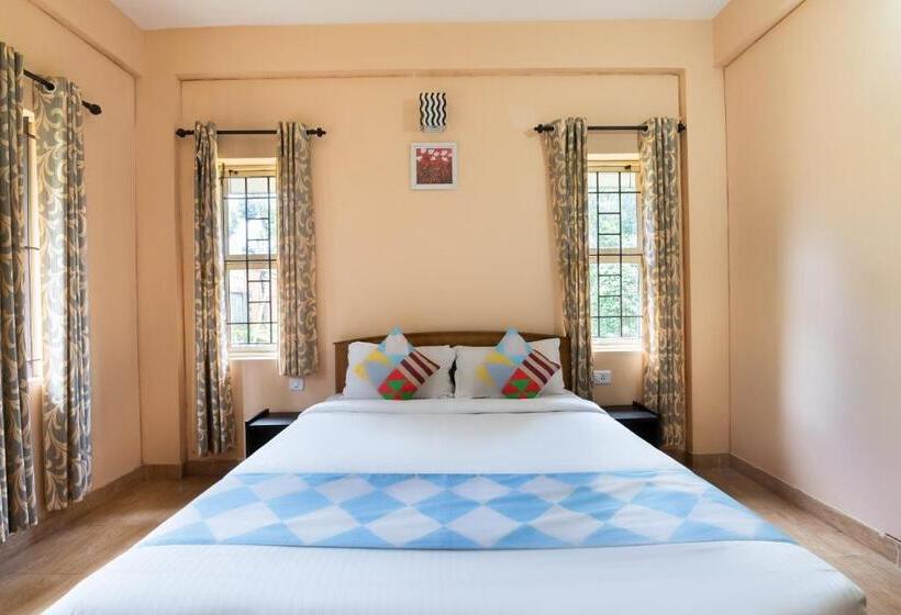 بنسيون Oyo 78243 Vedica Home Stays