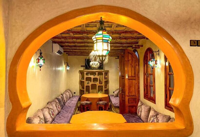 פנסיון Riad Amnay