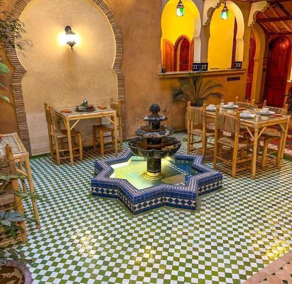 פנסיון Riad Amnay